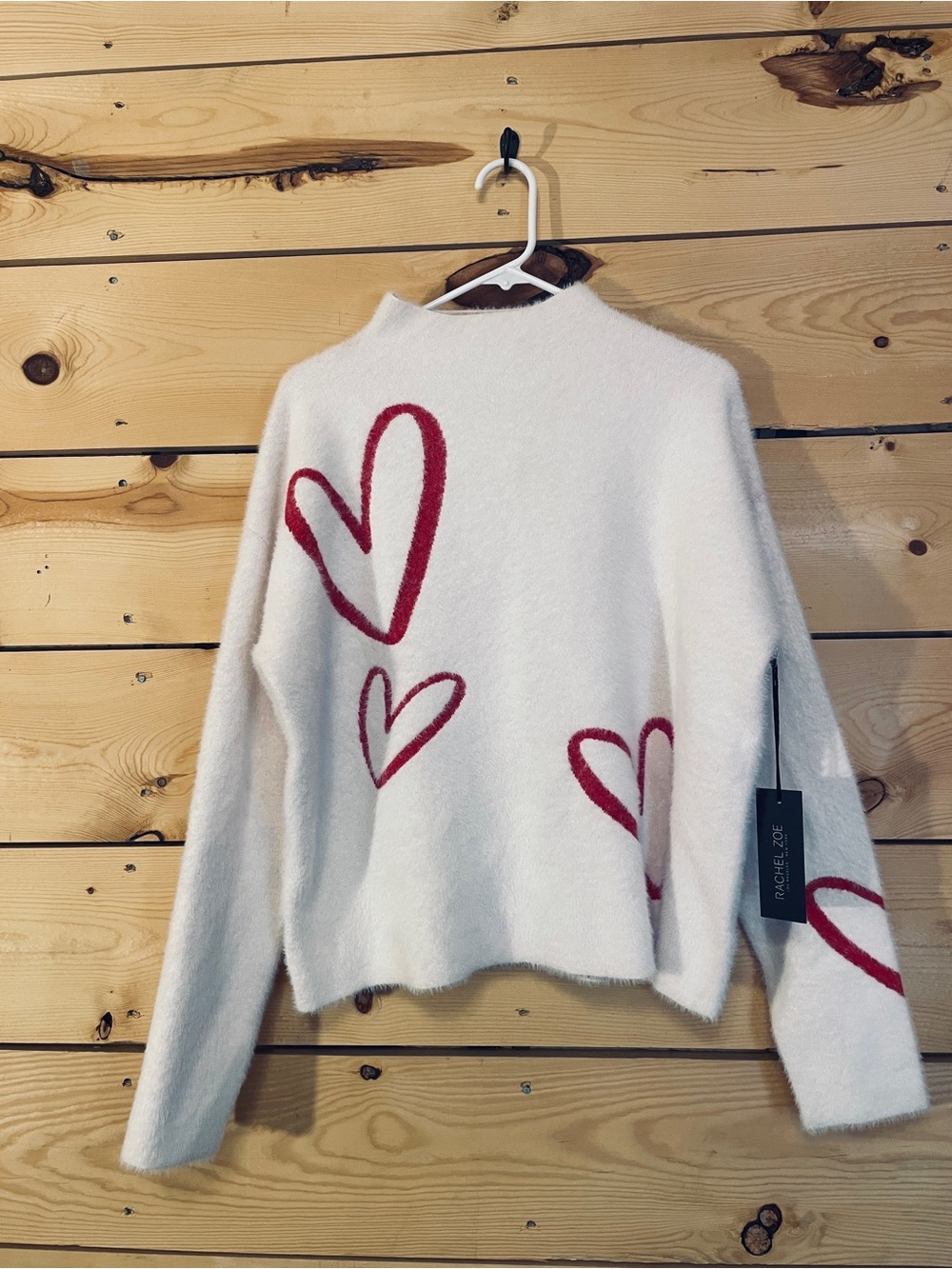 Rachel Zoe Heart Print Fuzzy Sweater NWT Women’s Large Soft Eyelash Knit Cozy Va - Picture 8 of 9